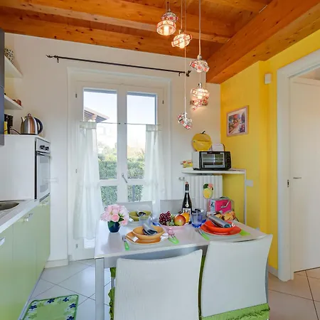 Sabrina - Happy Apartamento *